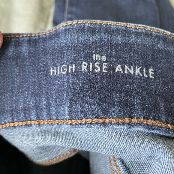 Liverpool jeggings, size 8/29, high-rise ankle. Dark wash. smoke-free home. - Picture 4 of 6